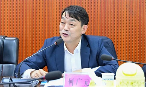 何廣元從海螺集團(tuán)的基本情況、經(jīng)營(yíng)領(lǐng)域、發(fā)展現(xiàn)狀等方面作了詳細(xì)介紹