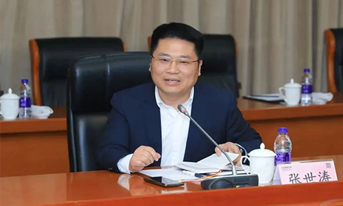 強冠罐車戰(zhàn)略事業(yè)部總經(jīng)理張世濤